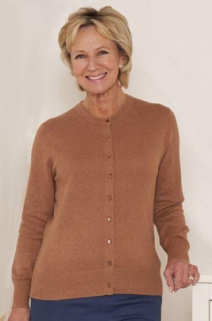 Katrine | Klassisk cardigan med rund hals og knapper