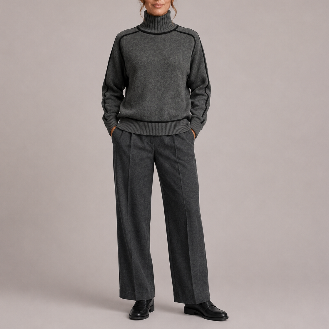 Clara | rullekrave sweater med kontrastdetaljer og afslappet pasform
