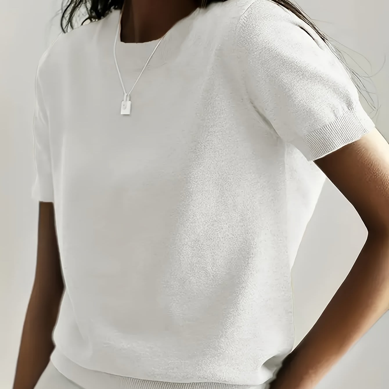 Molly | fintstrikket kortærmet sweater med afslappet pasform