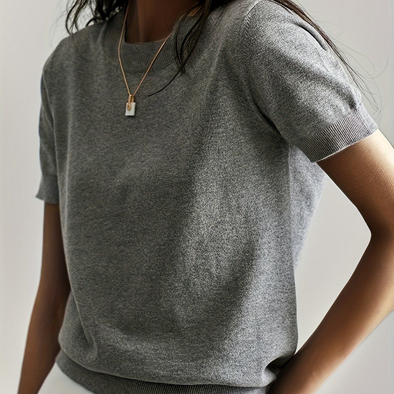 Molly | fintstrikket kortærmet sweater med afslappet pasform