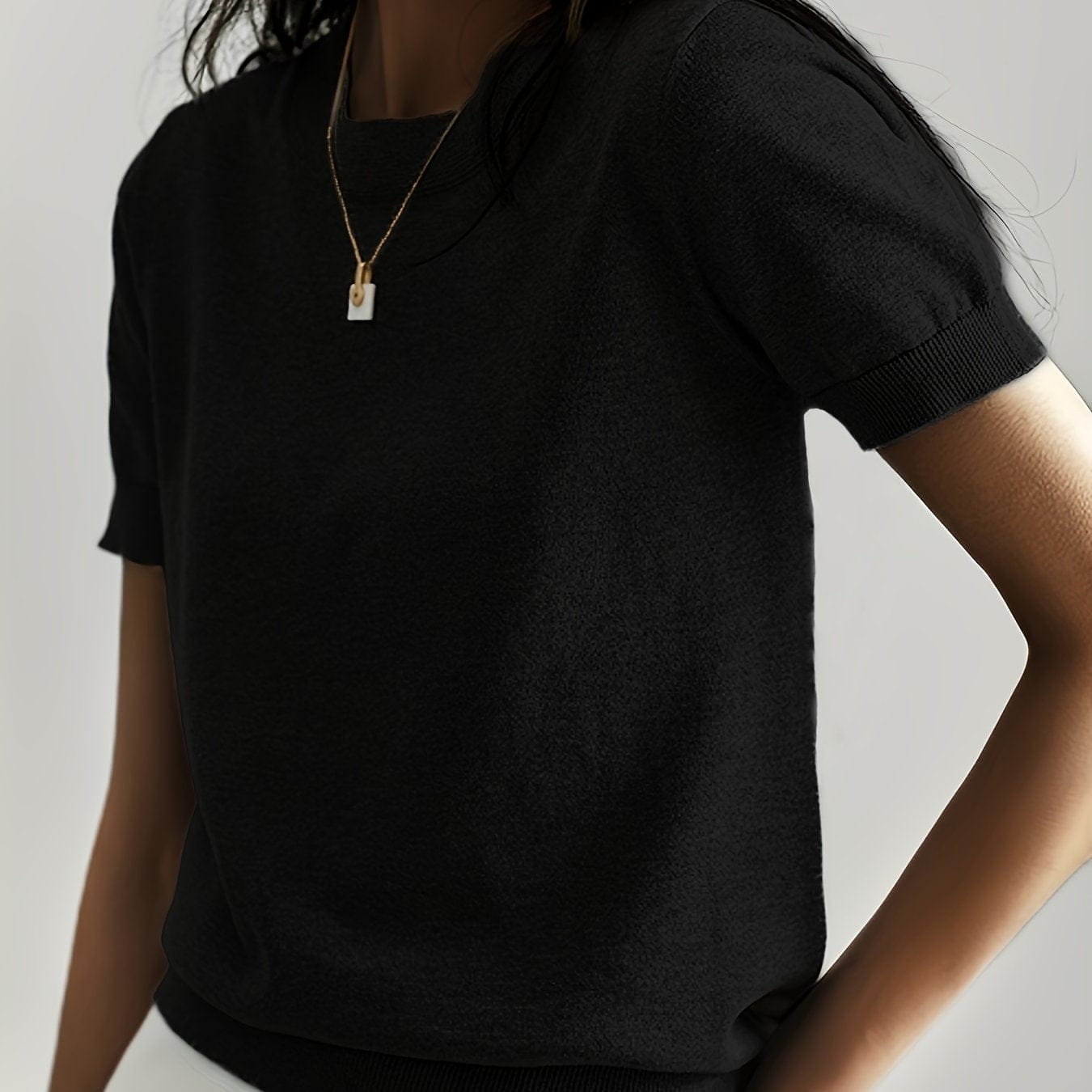 Molly | fintstrikket kortærmet sweater med afslappet pasform