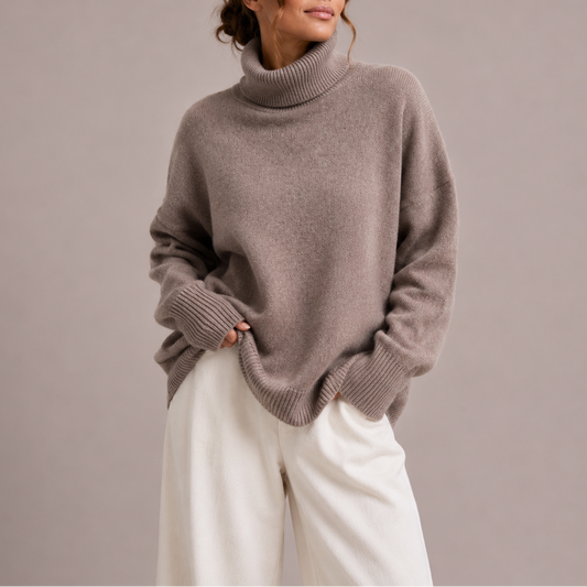 Alberte | oversized trøje med rullekrave i afslappet pasform