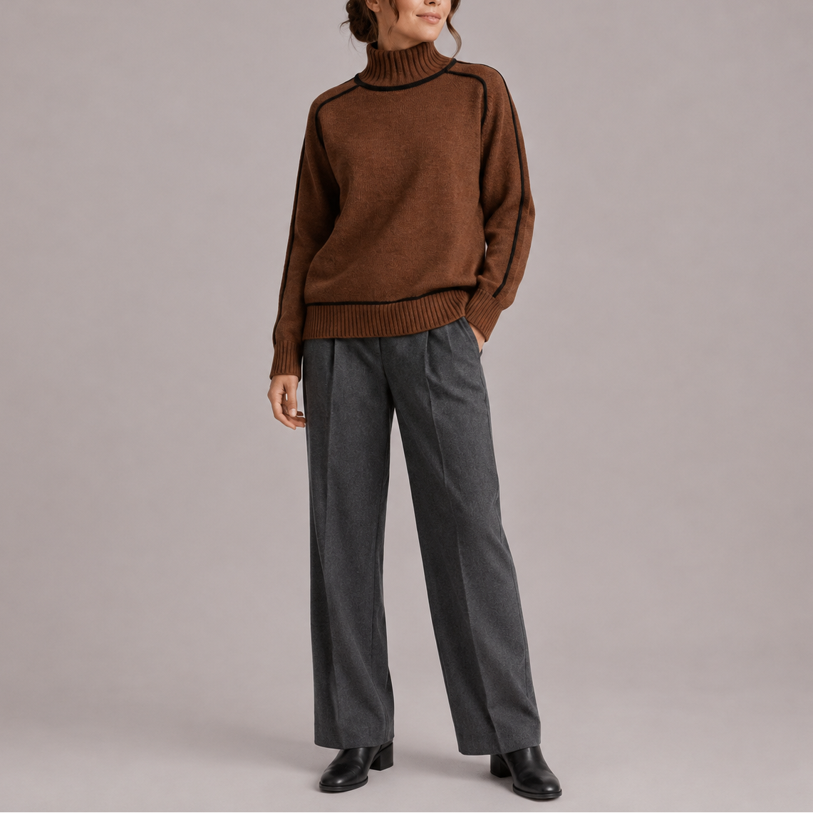 Clara | rullekrave sweater med kontrastdetaljer og afslappet pasform