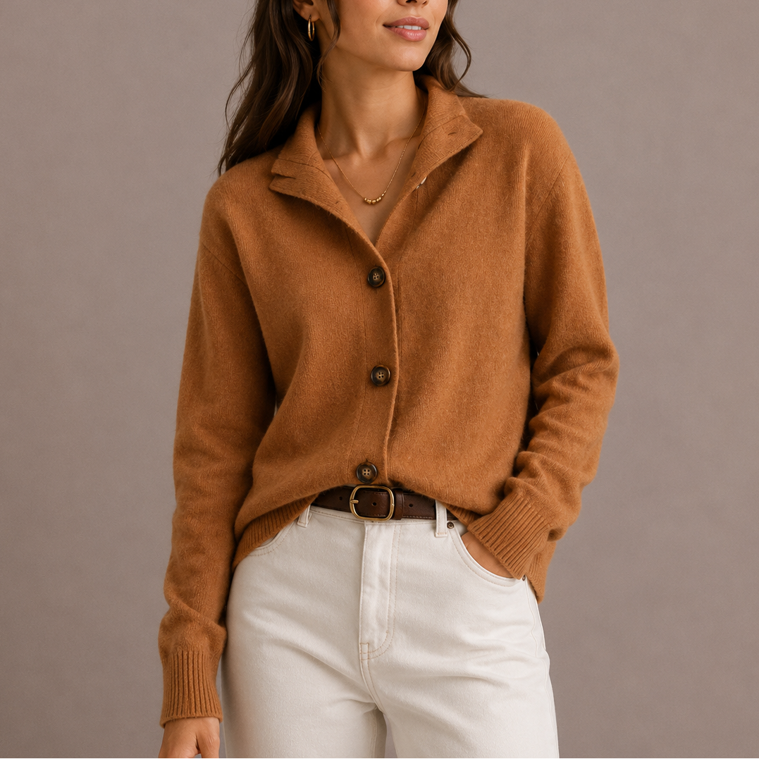 Birgitte | strikket cardigan med krave og knaplukning